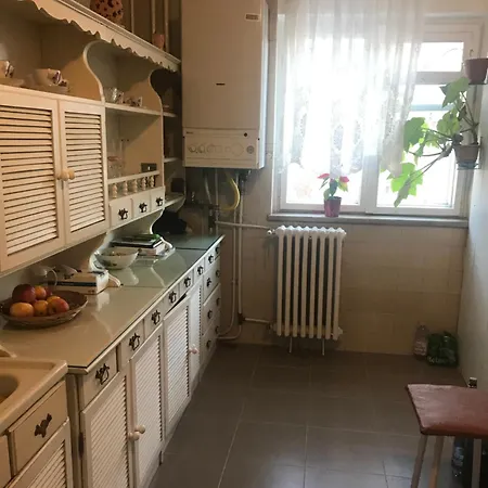 Cozy Classic Near The Office דירה *
